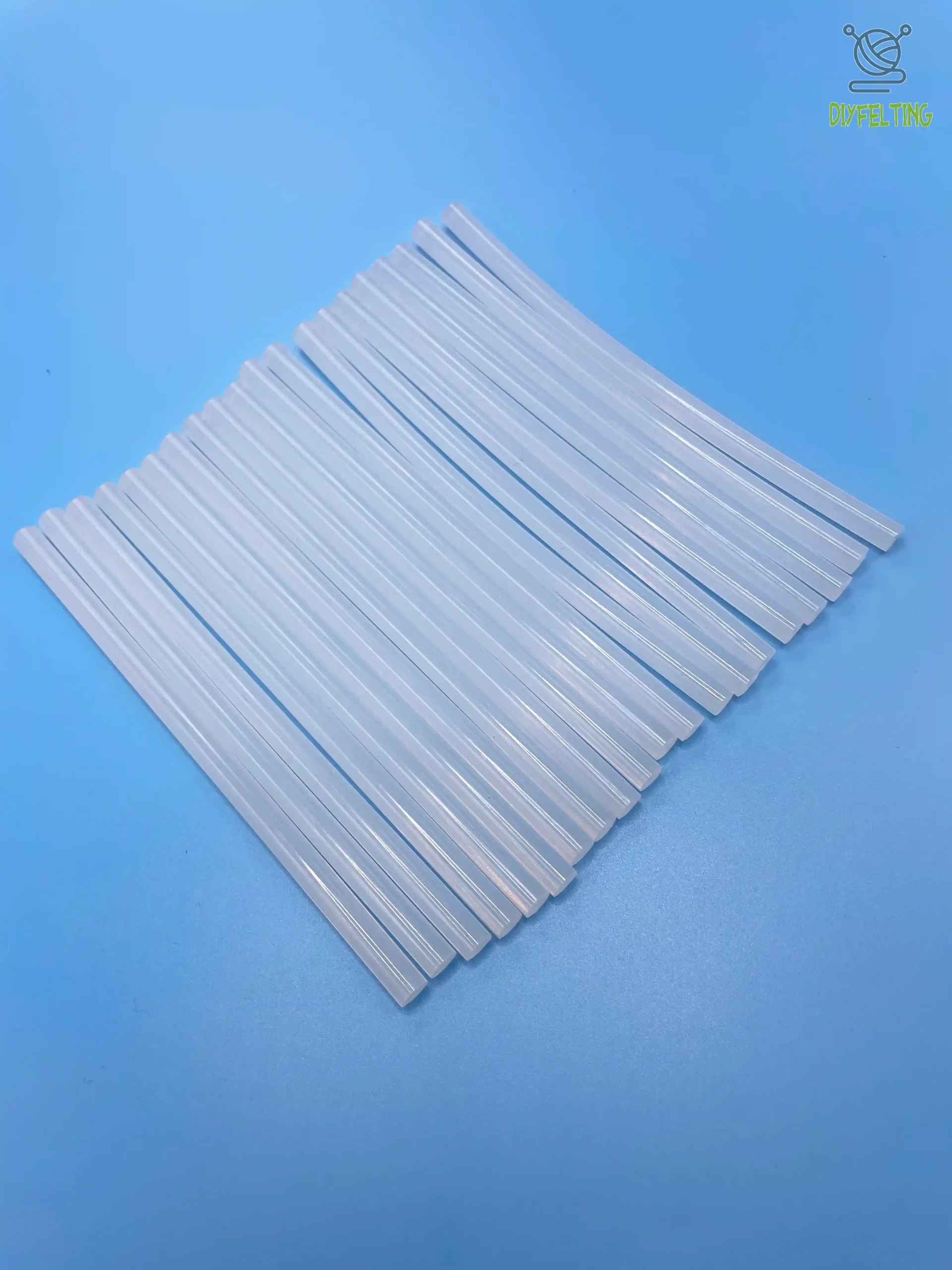 7x150mm Hot Melt Glue Stick - Image 2