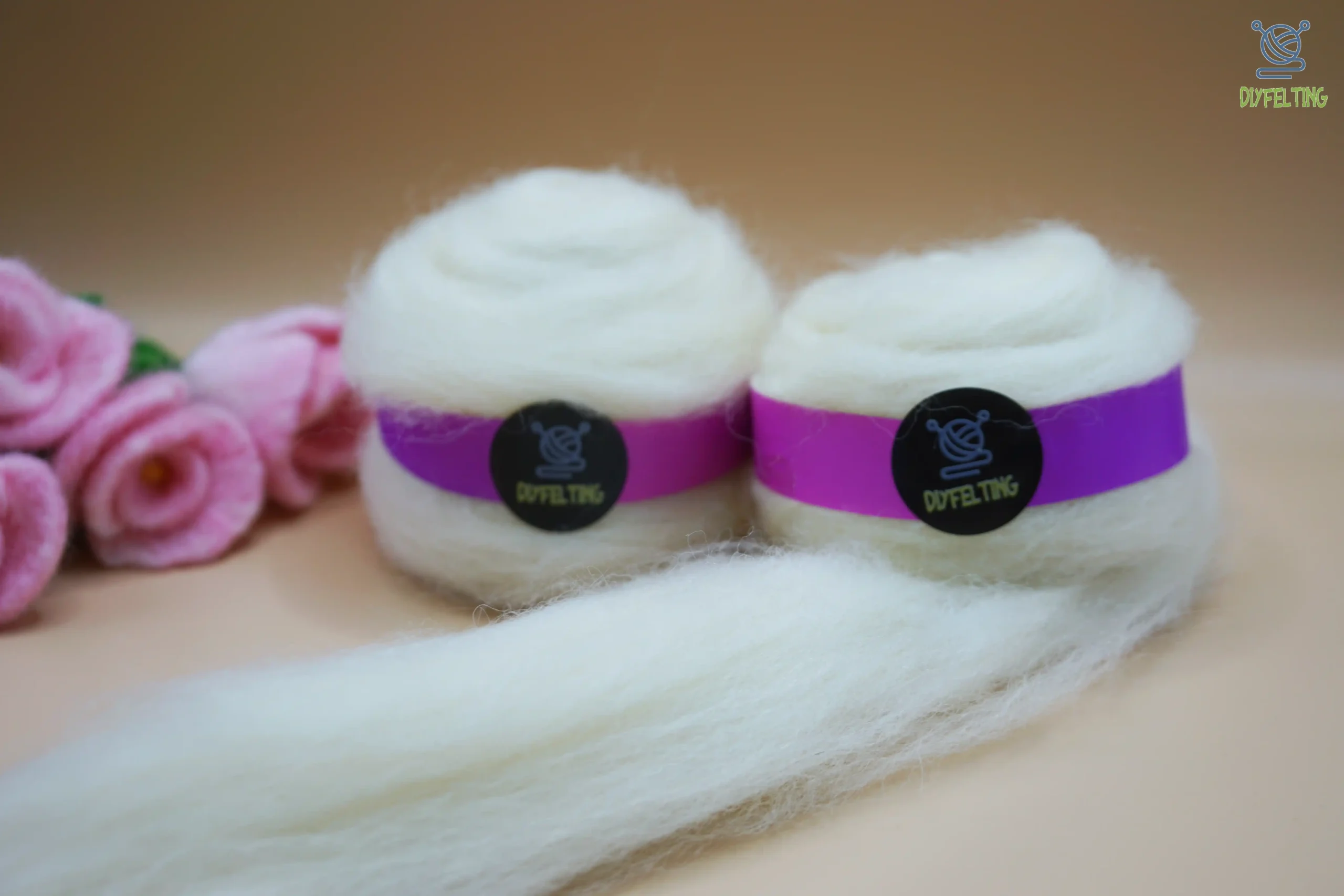 Corriedale Wool Roving 25-27 Microns — Fine Natural White for Needle Felting - Image 8