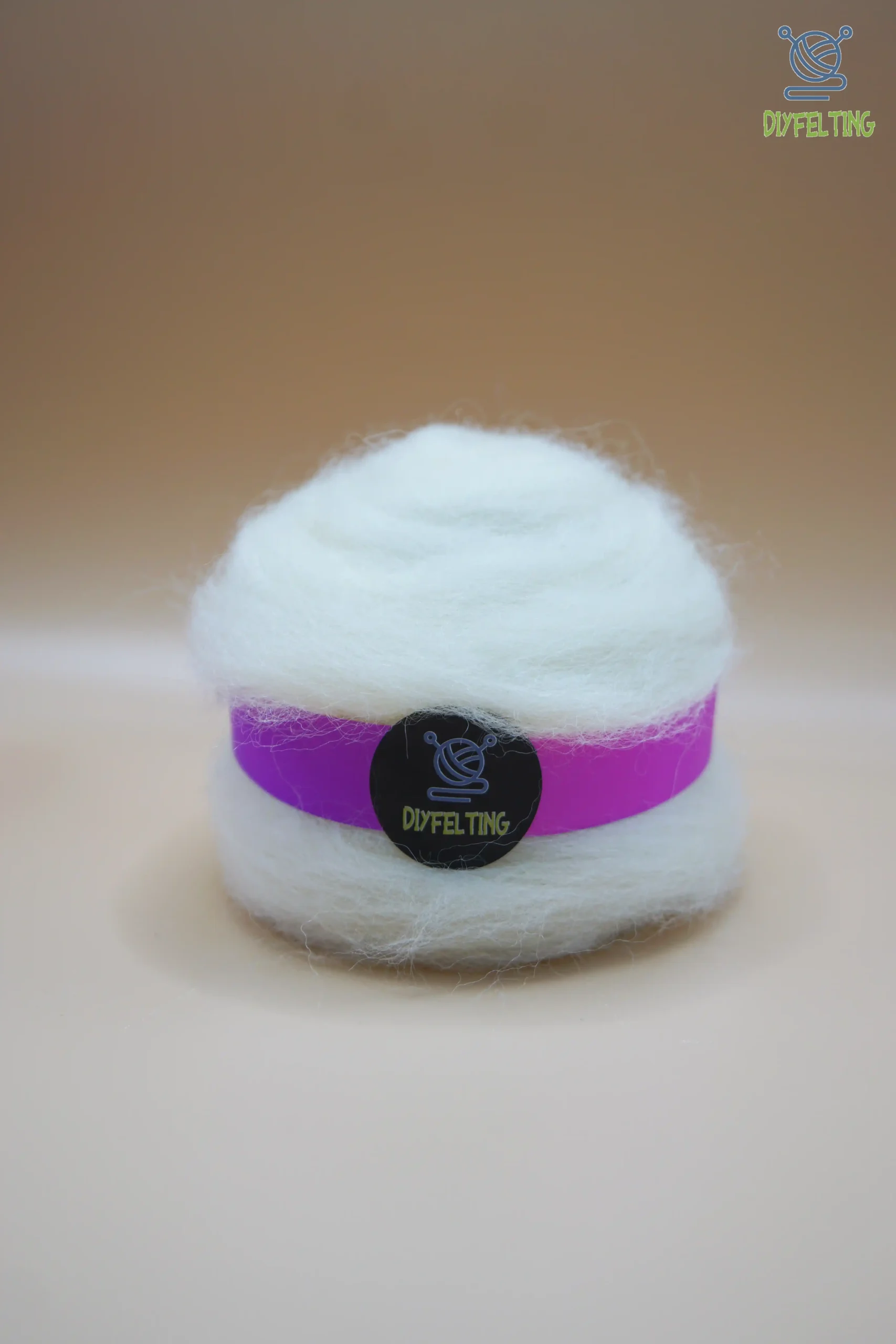 Corriedale Wool Roving 25-27 Microns — Fine Natural White for Needle Felting - Image 2