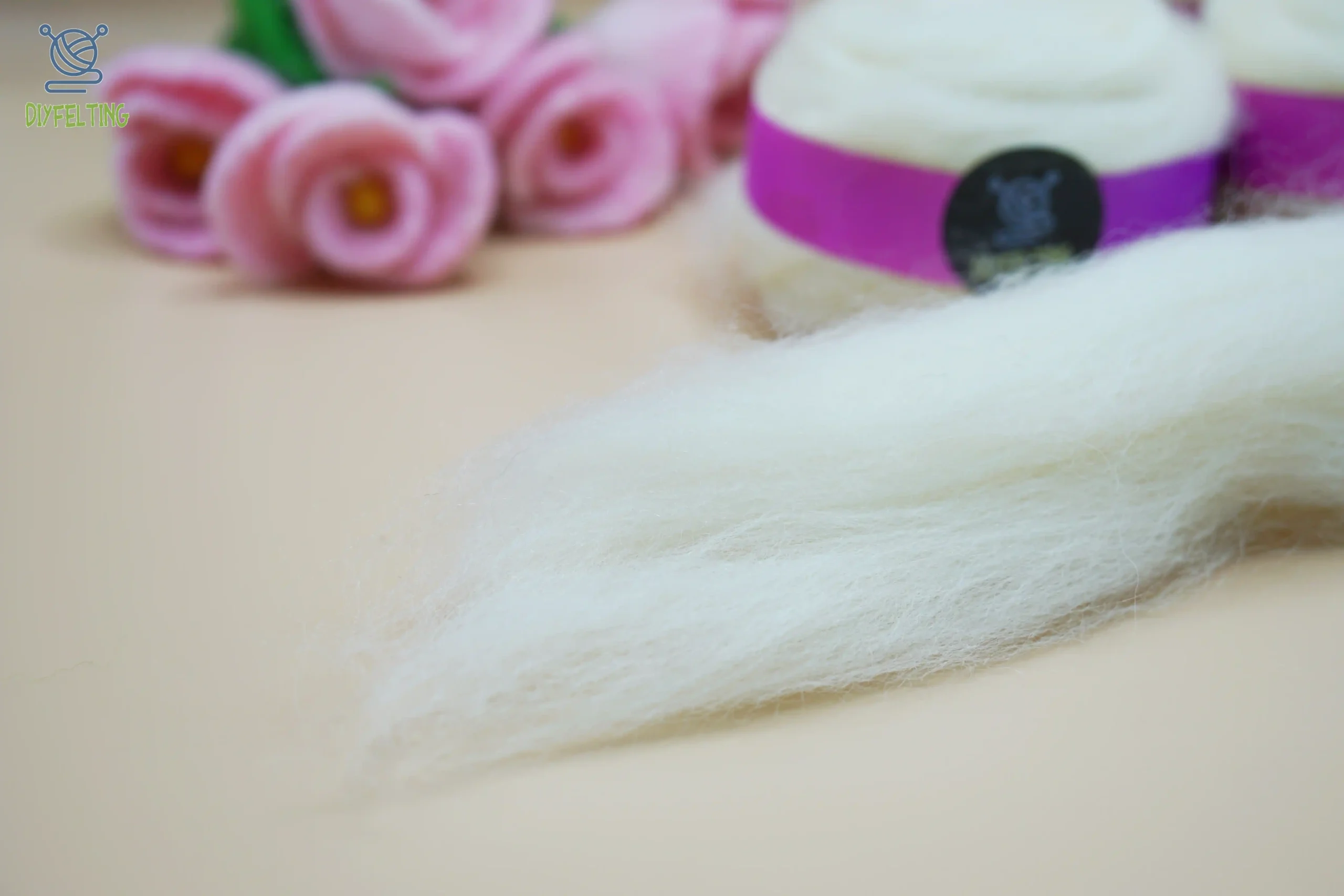 Corriedale Wool Roving 25-27 Microns — Fine Natural White for Needle Felting - Image 5