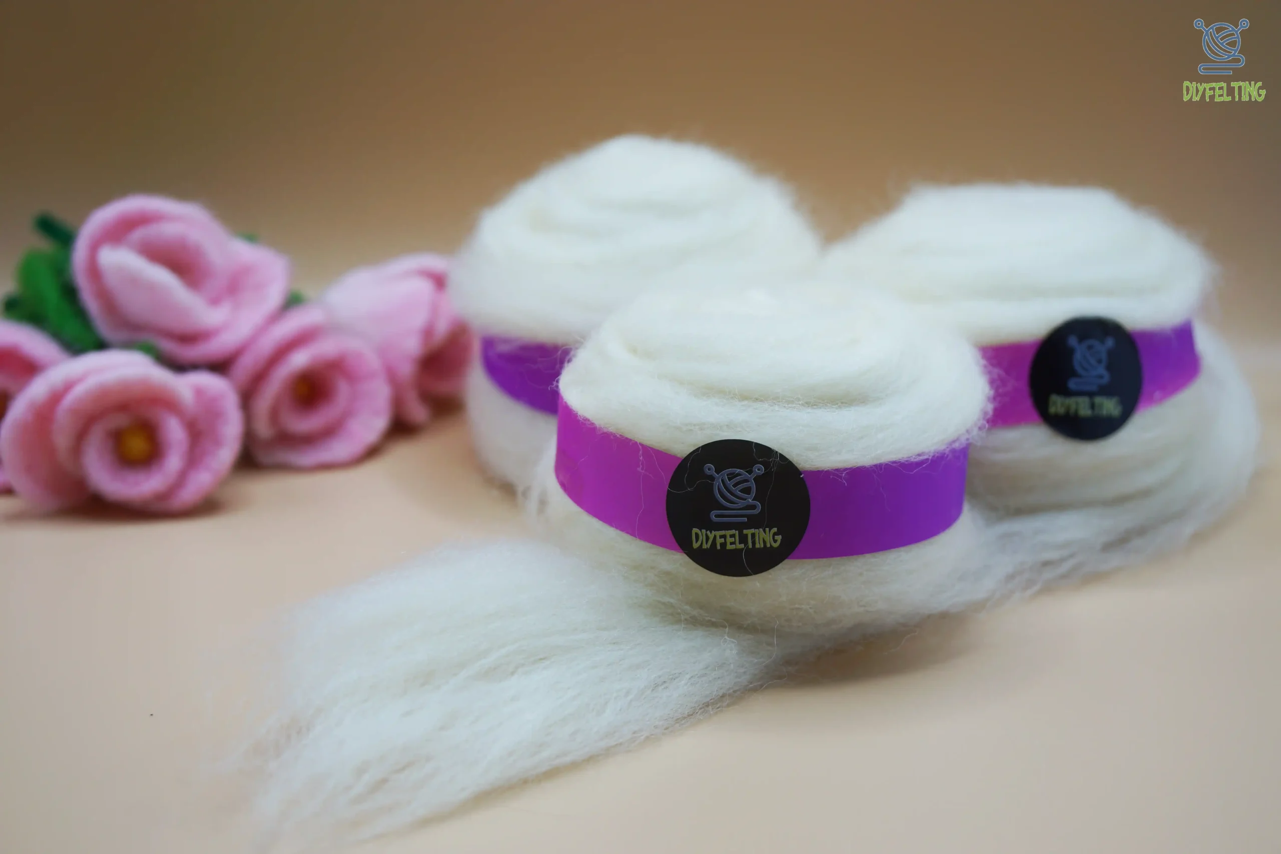 Corriedale Wool Roving 25-27 Microns — Fine Natural White for Needle Felting - Image 6